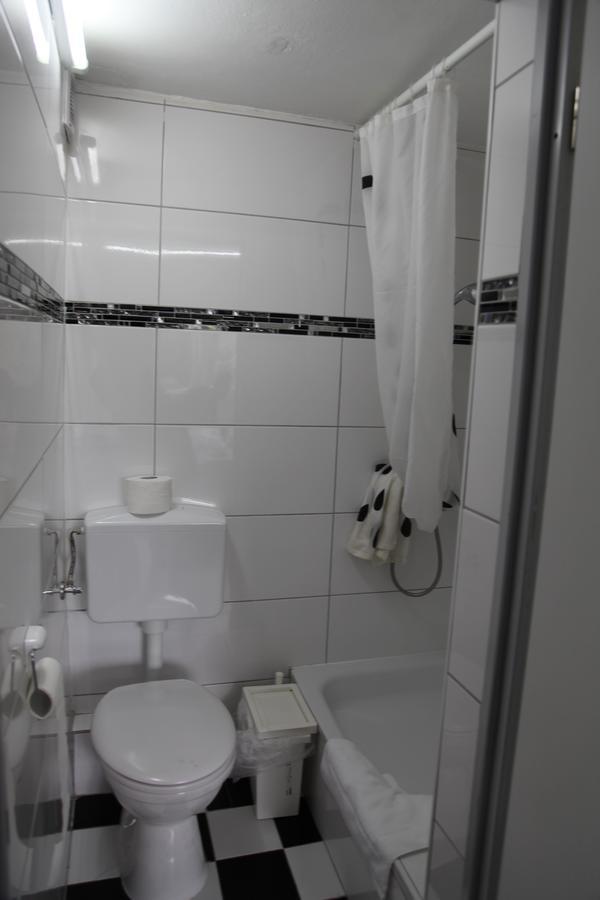 Hotel Moji Koeln Sieversstrasse Экстерьер фото